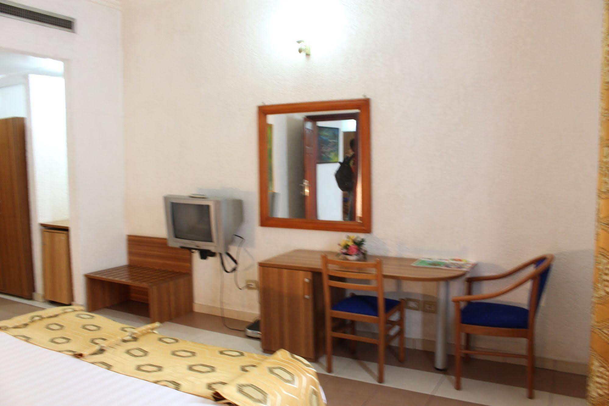 Hotel Franco Yaounde Exterior photo