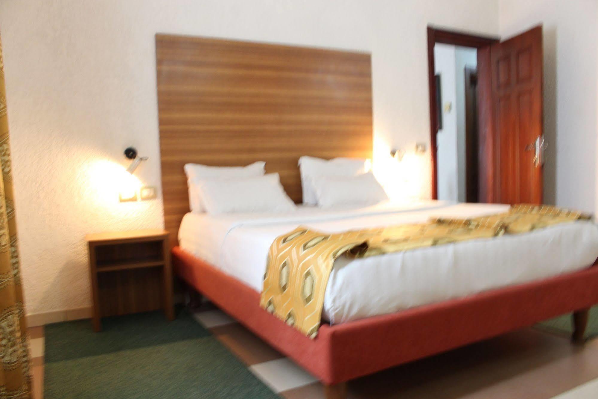 Hotel Franco Yaounde Exterior photo